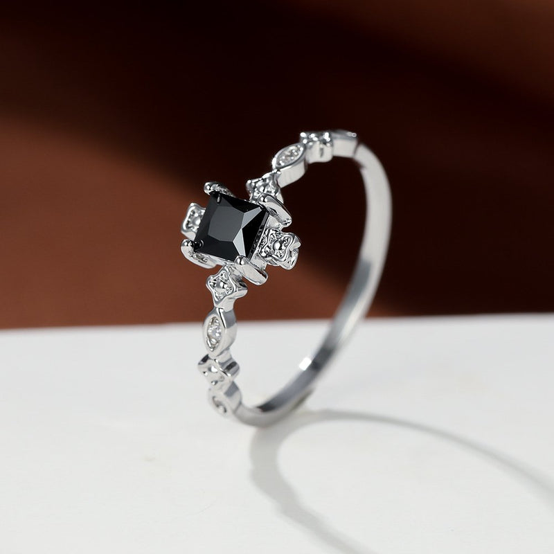Blue Diamond Inlaid Ring in European American Style