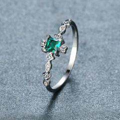 Blue Diamond Inlaid Ring in European American Style